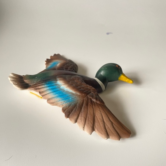 Vintage Mallard Duck in Flight: Bisque Porcelain, Hangable, MCM - Picture 13 of 15
